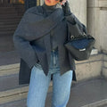 Chaqueta con cuello tipo bufanda de Elena rodriguez.
