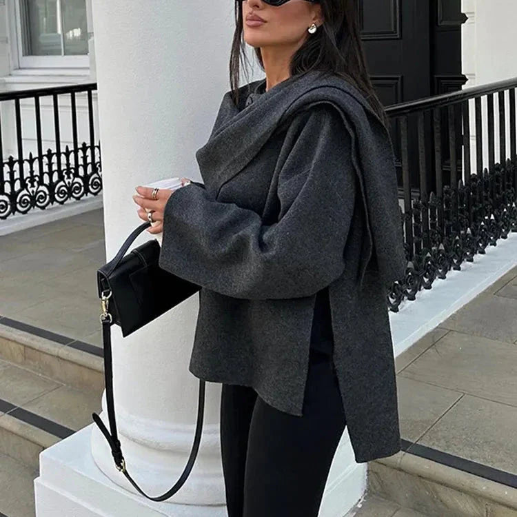 Chaqueta con cuello tipo bufanda de Elena rodriguez.