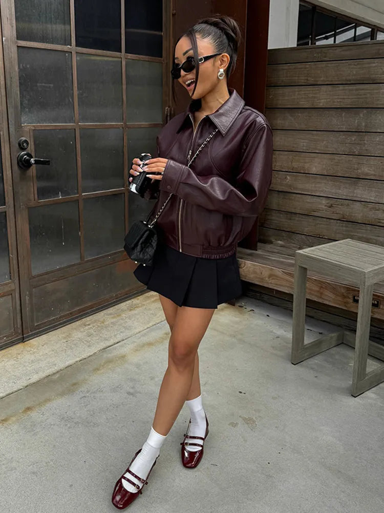 Chaqueta de cuero vintage con cremallera para mujer